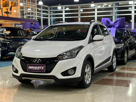 HYUNDAI HB20X 1.6 16V STYLE FLEX 4P AUTOMÁTICO HYUNDAI HB20X 1.6 16V STYLE FLEX 4P AUTOMÁTICO